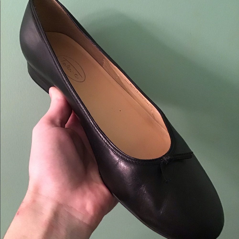 Talbots black leather ballet flats